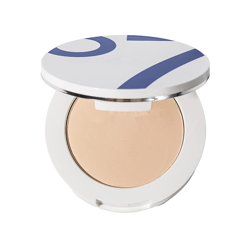 Polvo compacto de acabado translúcido de triple acción